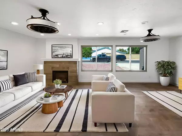 Phoenix, AZ 85023,2337 W TIERRA BUENA Lane
