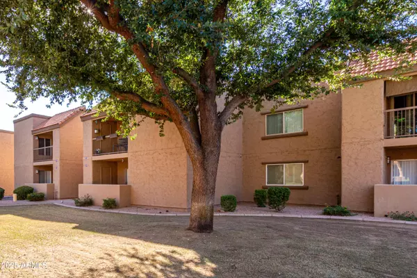 Scottsdale, AZ 85258,8260 E ARABIAN Trail #172