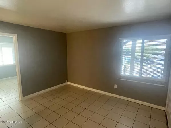 Phoenix, AZ 85020,602 E TOWNLEY Avenue #206