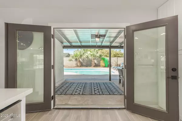 Scottsdale, AZ 85257,2228 N 74TH Way N