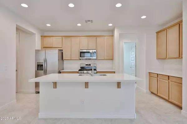 Glendale, AZ 85305,8806 W ORANGE Drive