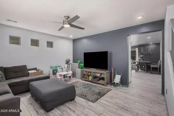 Phoenix, AZ 85041,3739 W CARTER Road