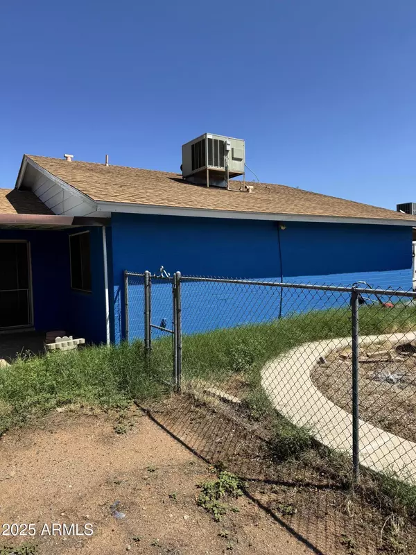 Phoenix, AZ 85023,1523 W MICHIGAN Avenue N