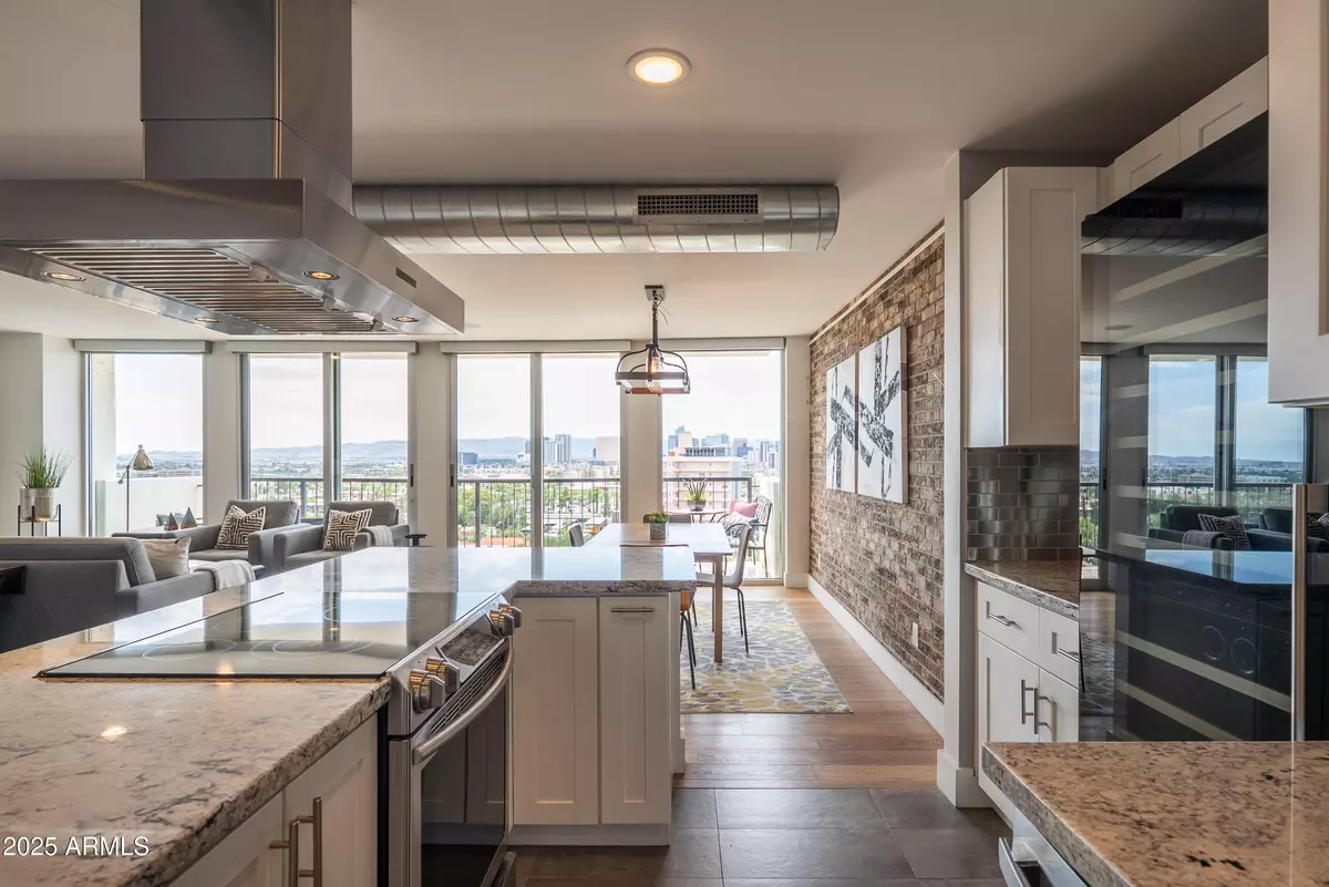 Phoenix, AZ 85004,2323 N CENTRAL Avenue #1502