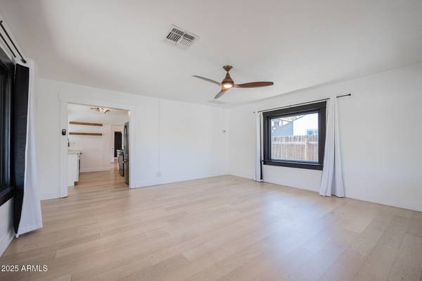 Phoenix, AZ 85006,617 N 14TH Street