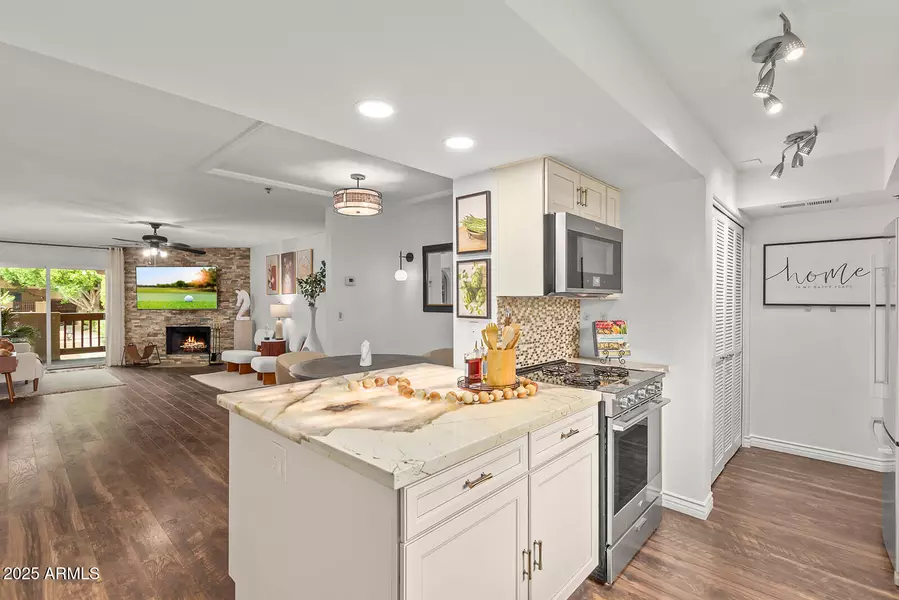 3031 N Civic Center Plaza #245, Scottsdale, AZ 85251