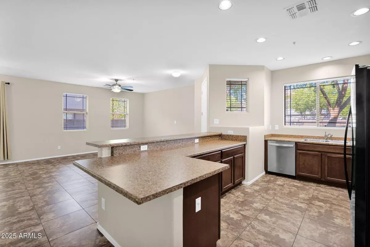 Mesa, AZ 85209,1265 S AARON -- #351