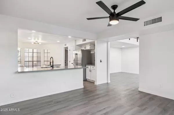 Phoenix, AZ 85044,4206 E AGAVE Road