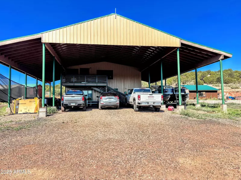 3 ACR 3556 --, Vernon, AZ 85940