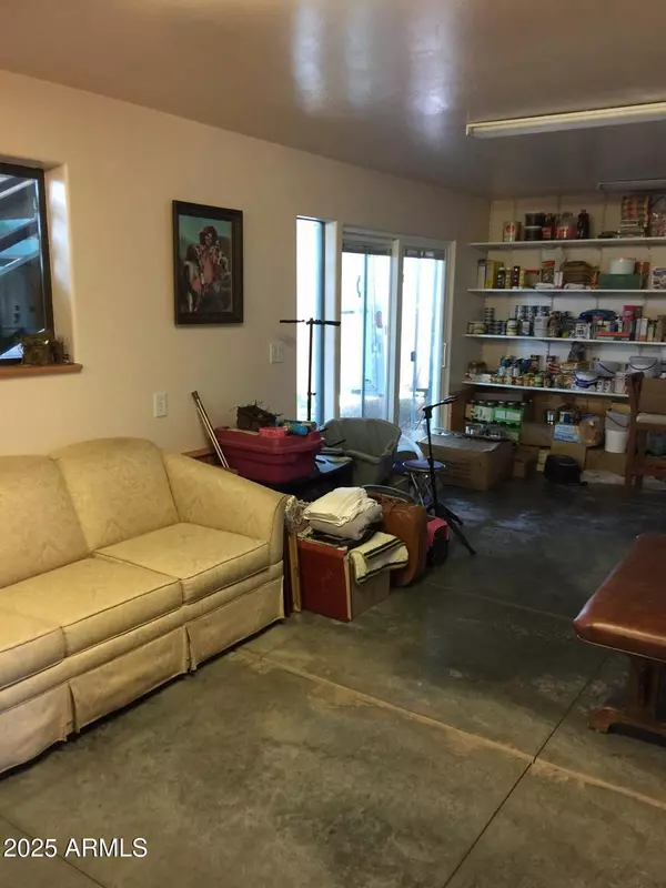 Vernon, AZ 85940,3 ACR 3556 --