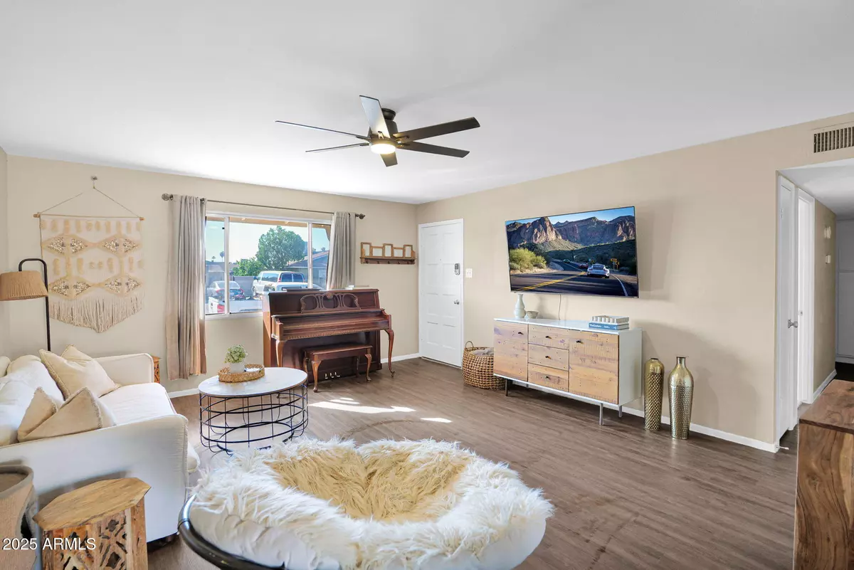 Phoenix, AZ 85053,3356 W MAUNA LOA Lane