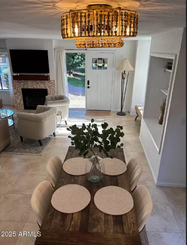 Tempe, AZ 85282,11 E LA DIOSA Drive