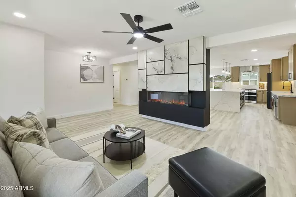 Phoenix, AZ 85032,4401 E VOLTAIRE Avenue