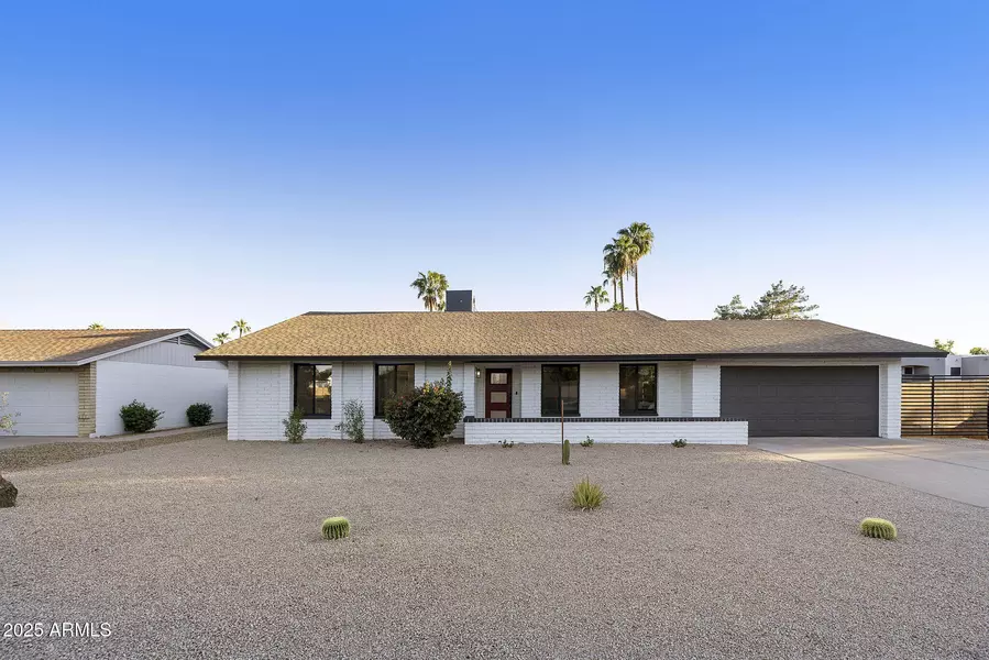 4401 E VOLTAIRE Avenue, Phoenix, AZ 85032