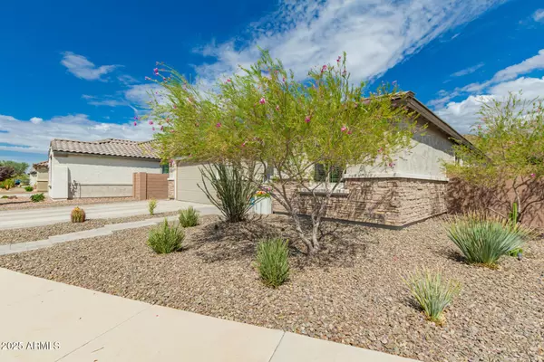 Peoria, AZ 85383,7016 W QUAIL TRACK Drive
