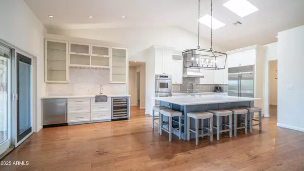 Phoenix, AZ 85044,3835 E TALOWA Street