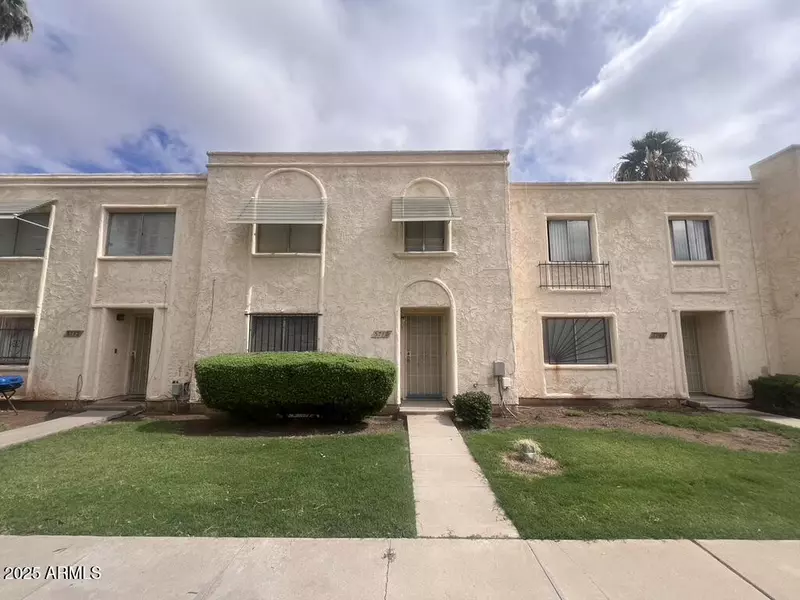 5710 N 43rd Lane, Glendale, AZ 85301