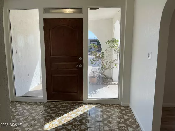 Phoenix, AZ 85032,2515 E CLAIRE Drive