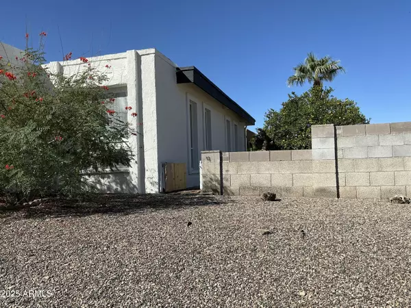 Phoenix, AZ 85032,2515 E CLAIRE Drive