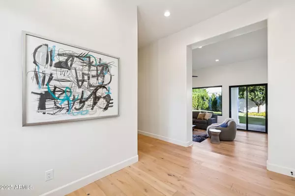 Scottsdale, AZ 85260,8894 E WOOD Drive