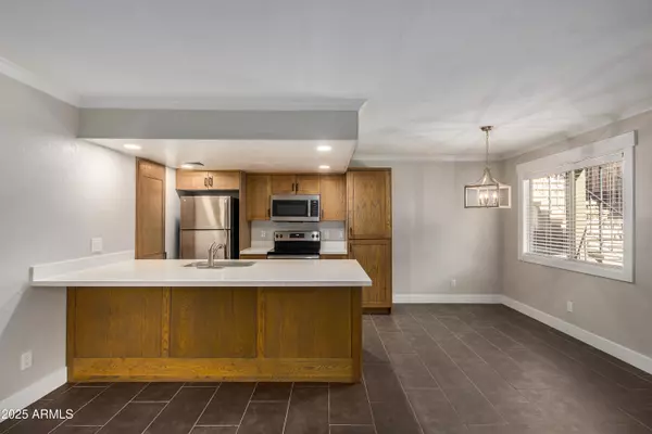 Phoenix, AZ 85016,2228 E CAMPBELL Avenue #116