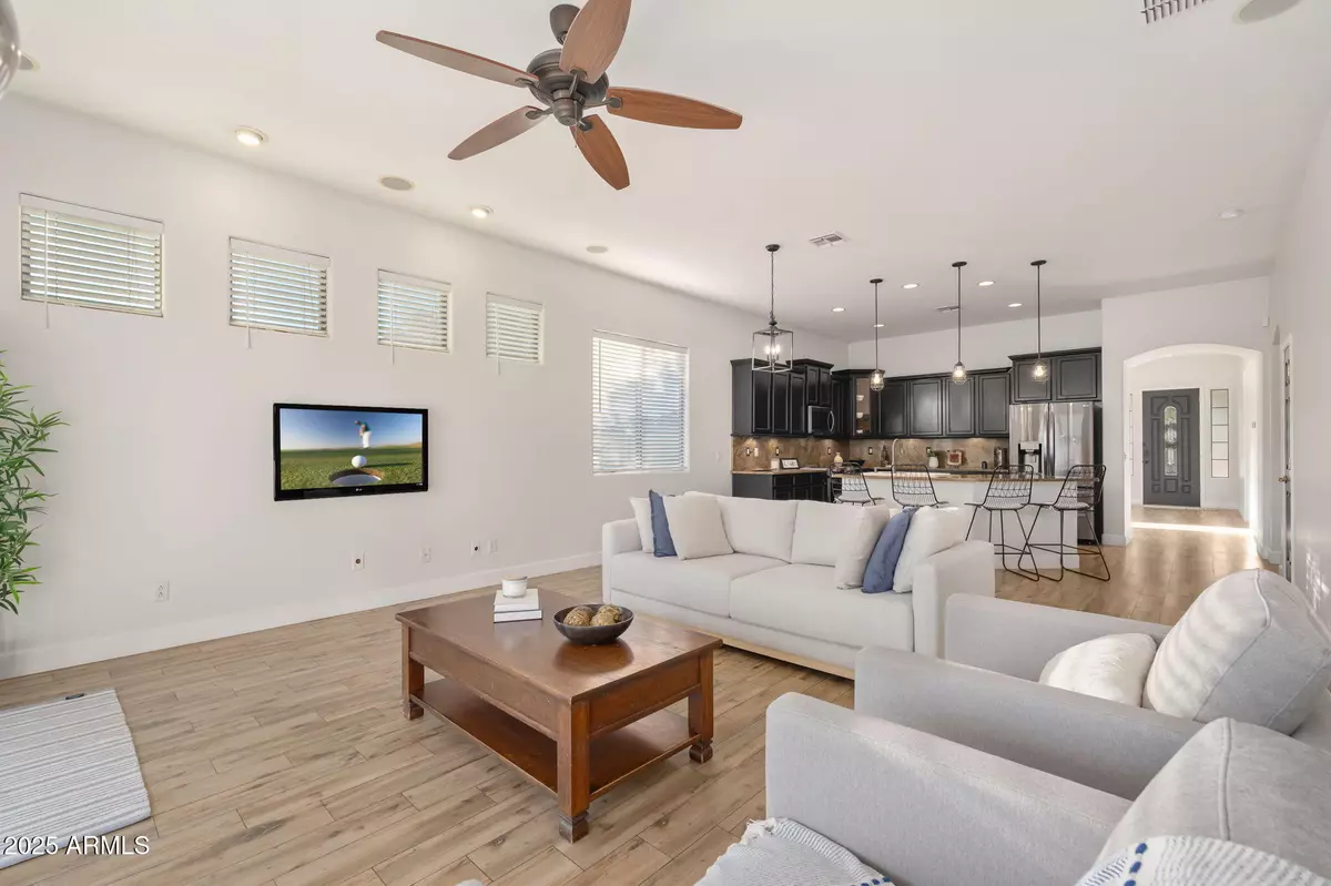 Glendale, AZ 85305,8809 W HAYWARD Avenue
