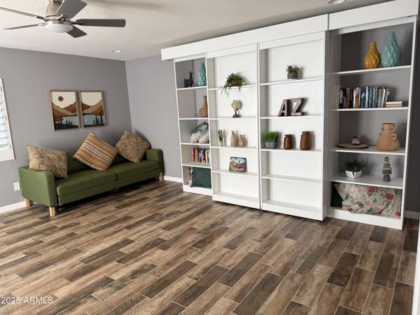 Scottsdale, AZ 85254,5212 E CACTUS Road