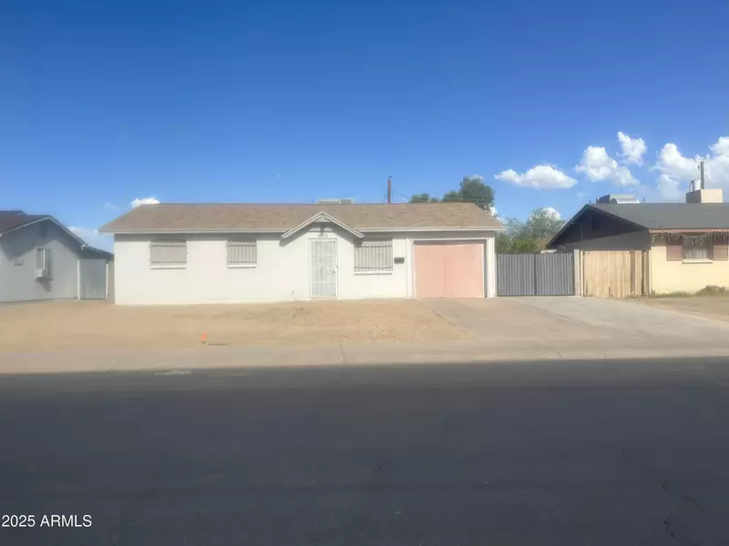 3823 N 81ST Avenue, Phoenix, AZ 85033