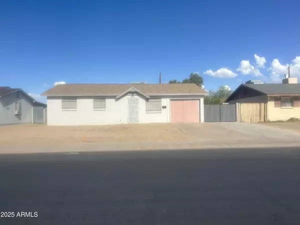 3823 N 81ST Avenue, Phoenix, AZ 85033