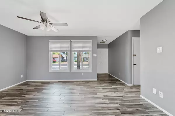 Tempe, AZ 85283,803 E CARMEN Street