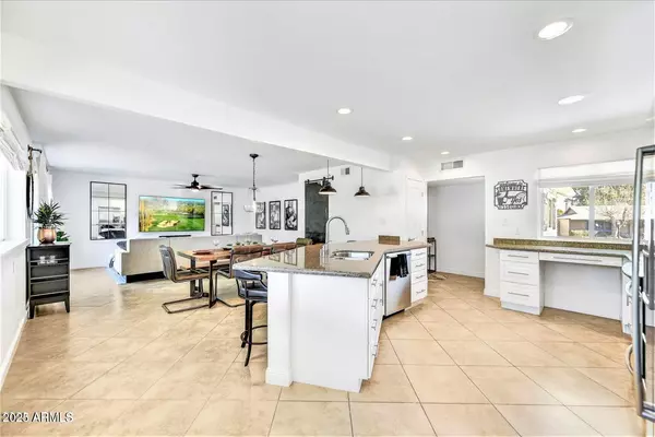 Tempe, AZ 85288,1446 N MCALLISTER Avenue