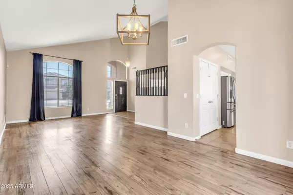 Gilbert, AZ 85233,634 W JUANITA Avenue