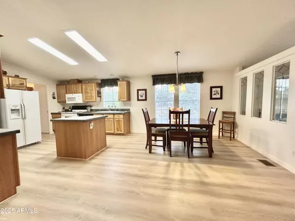 Sedona, AZ 86351,40 Beaver Street