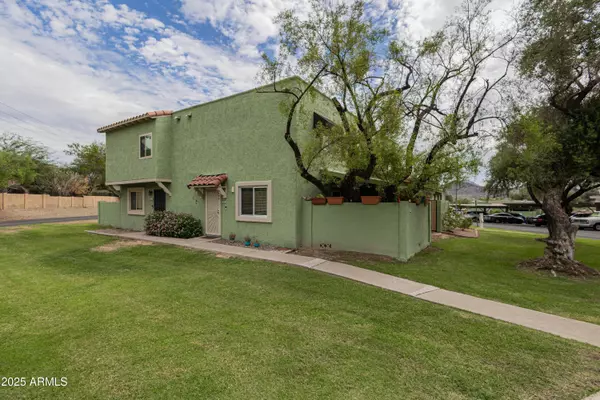 Phoenix, AZ 85020,708 E COCHISE Drive #A