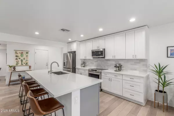 Phoenix, AZ 85013,4401 N 9TH Avenue N