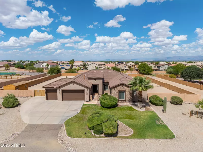 3880 W ROBERTS Road, San Tan Valley, AZ 85144