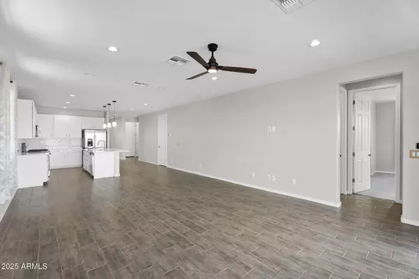 Wittmann, AZ 85361,18570 W HONEYSUCKLE Drive