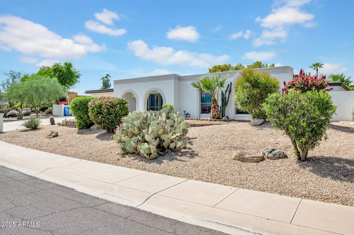 Phoenix, AZ 85028,9240 N 32ND Place