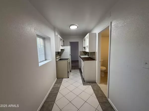 Phoenix, AZ 85003,633 N 6th Avenue #1