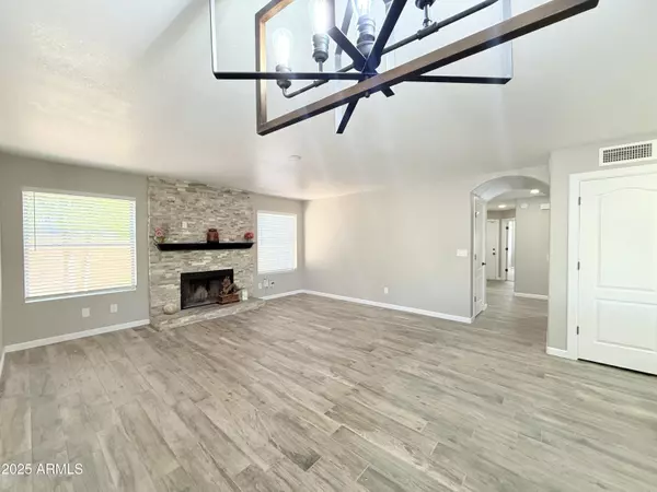 Phoenix, AZ 85048,15235 S 30TH Street