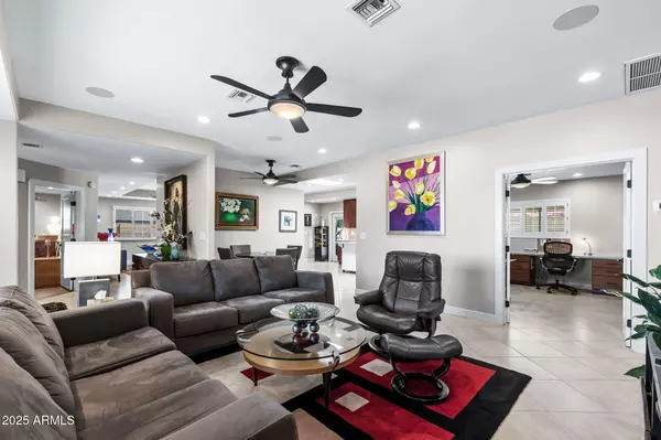 Scottsdale, AZ 85257,6001 E EDGEMONT Avenue