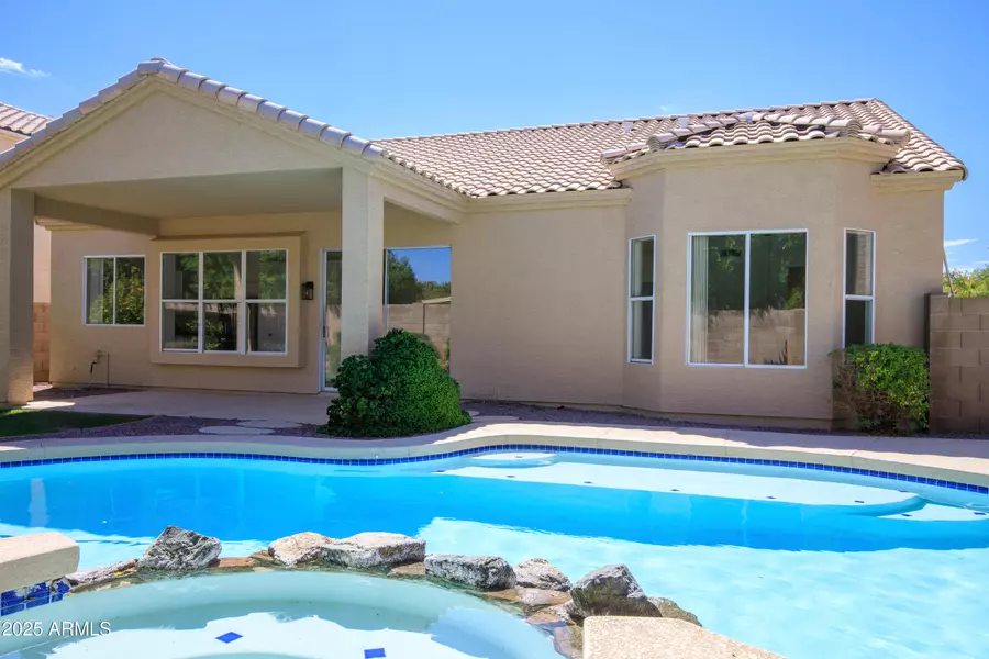 6750 W BEHREND Drive, Glendale, AZ 85308