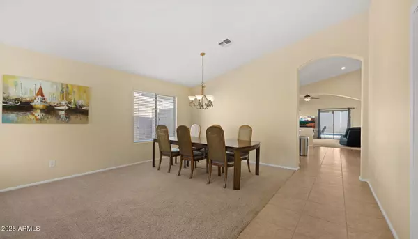 Phoenix, AZ 85085,2215 W PEAK VIEW Road