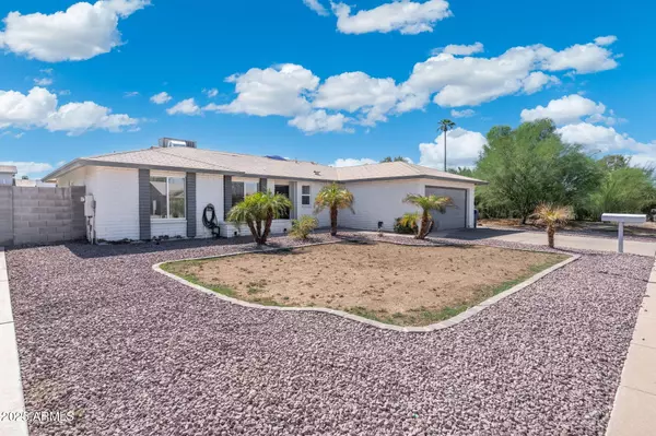 Chandler, AZ 85225,915 W Loughlin Drive