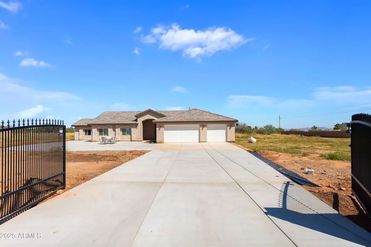 Hereford, AZ 85615,8373 E SUNWING RIDGE Drive