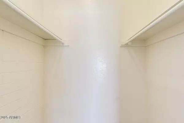 Glendale, AZ 85303,7113 N 68TH Drive #1