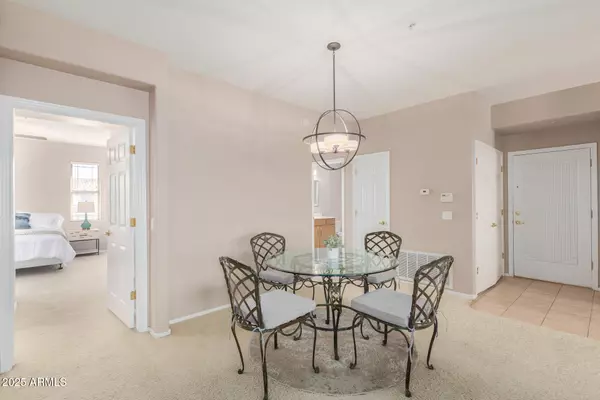 Scottsdale, AZ 85259,11500 E COCHISE Drive #2011