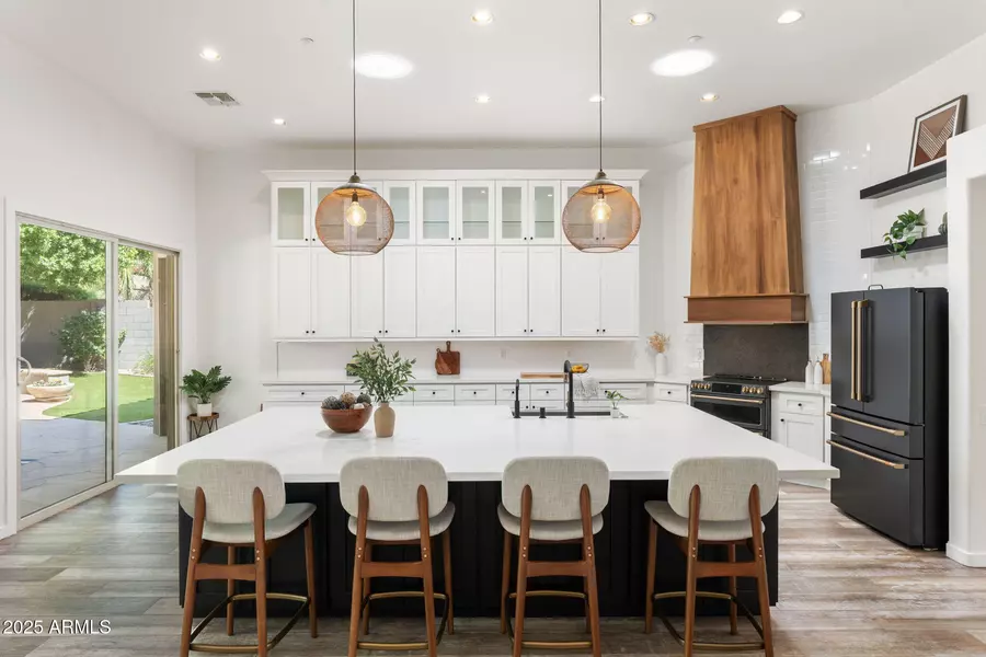 12540 E Mercer Lane, Scottsdale, AZ 85259