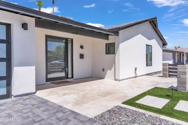 Scottsdale, AZ 85251,8430 E FAIRMOUNT Avenue