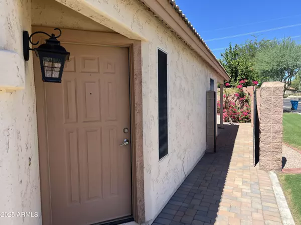 2221 E UNION HILLS Drive #165, Phoenix, AZ 85024